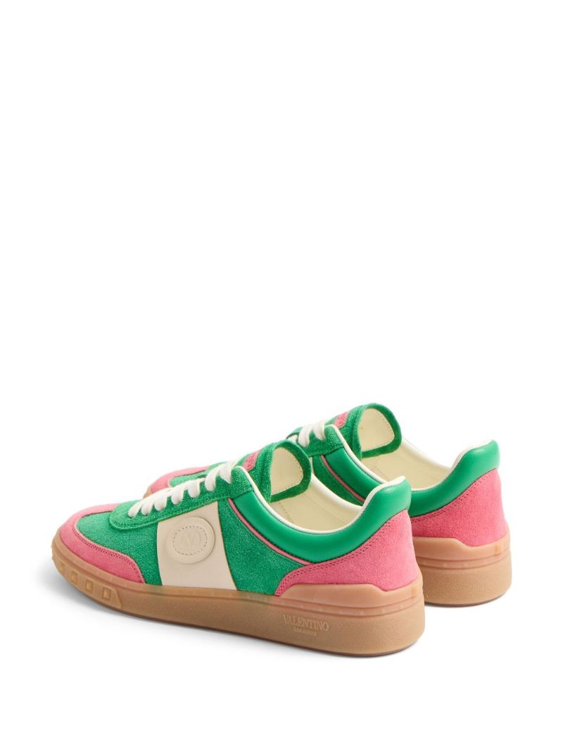 Upvillage Sneakers