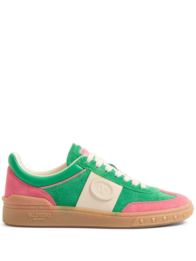 Upvillage Sneakers