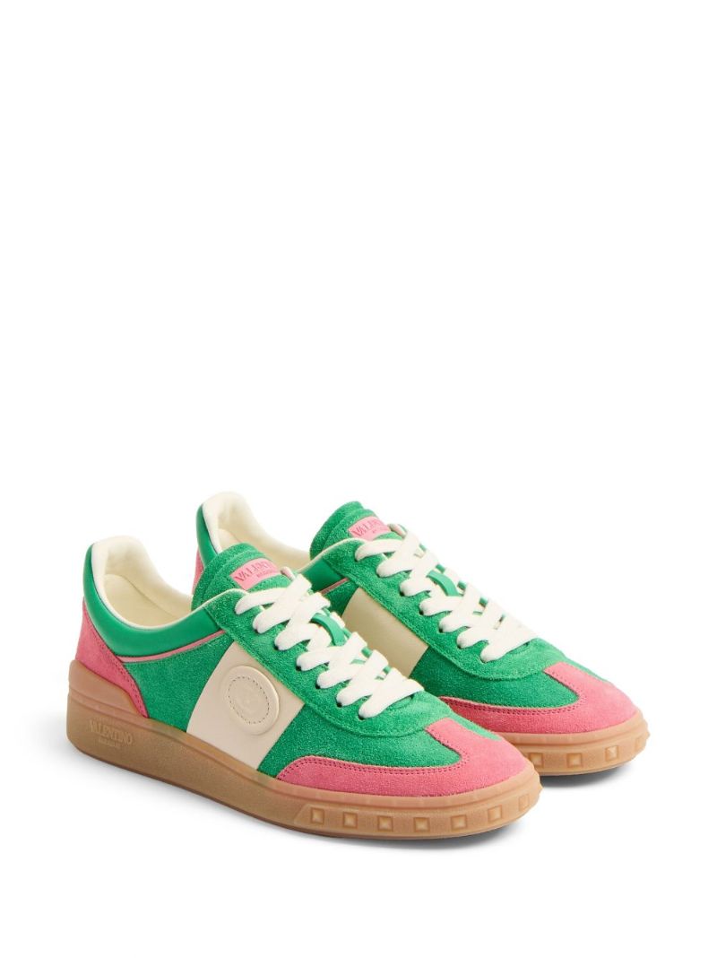 Upvillage Sneakers