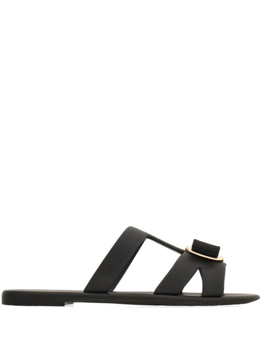 New Vara Sandals