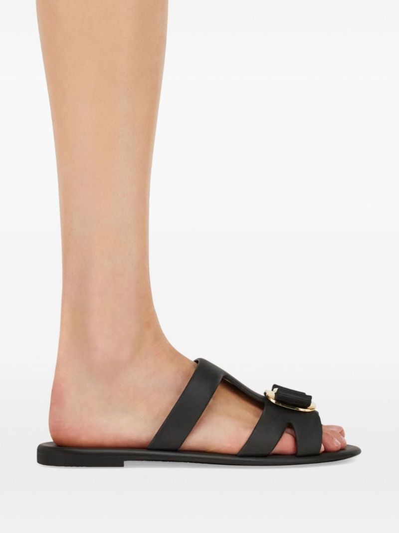 New Vara Sandals