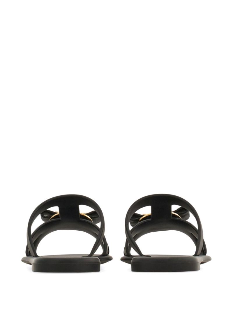 New Vara Sandals