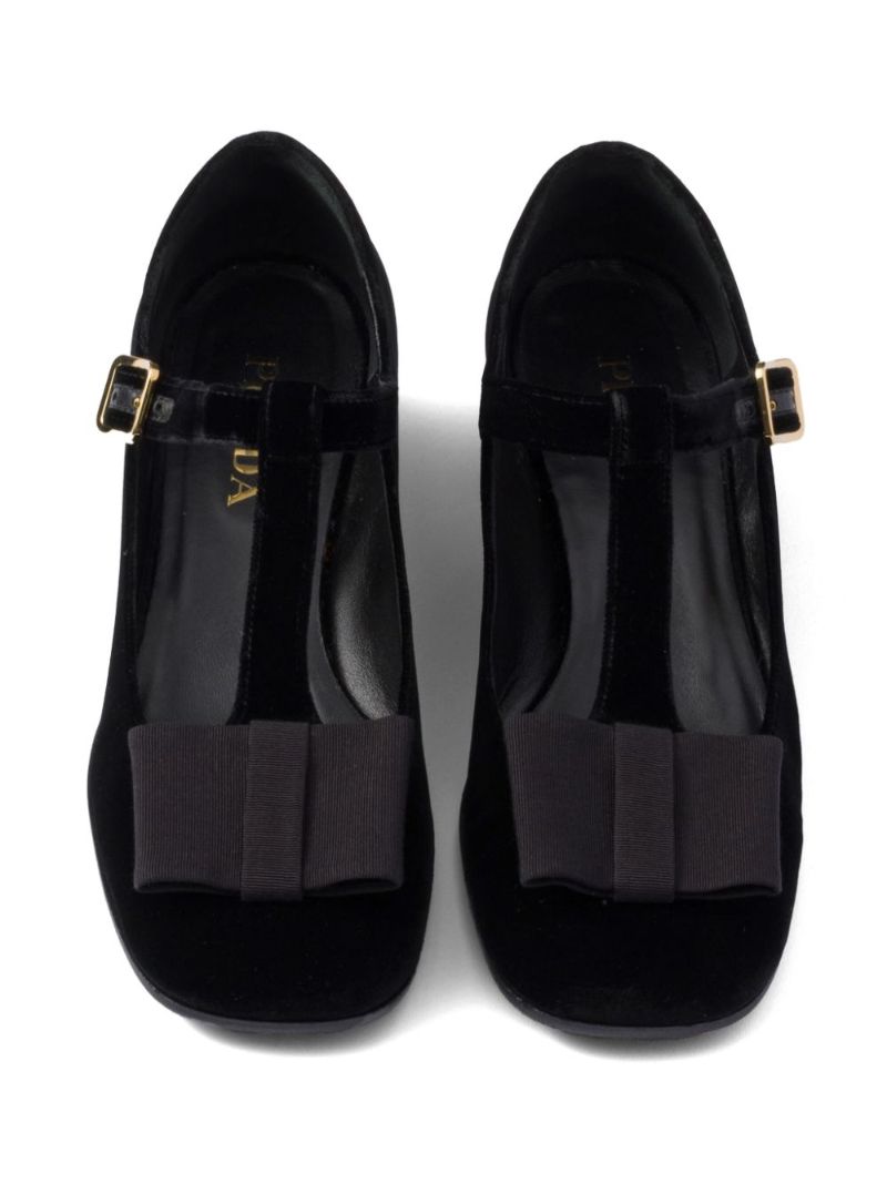 Black Velvet Pumps