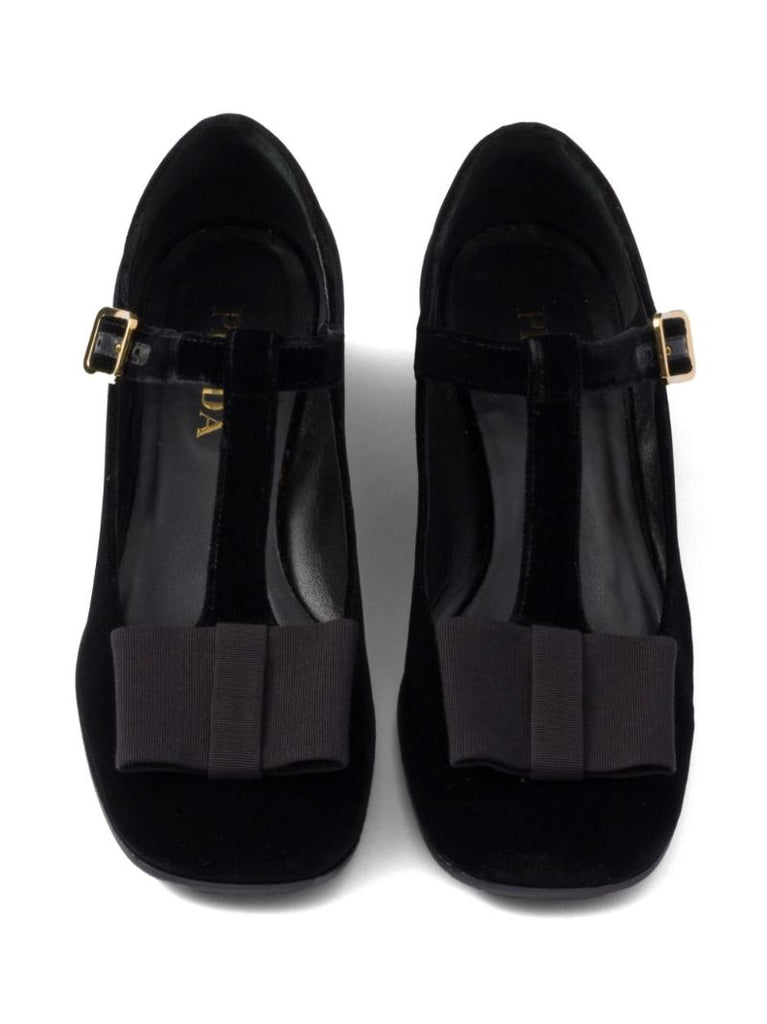Black Velvet Pumps