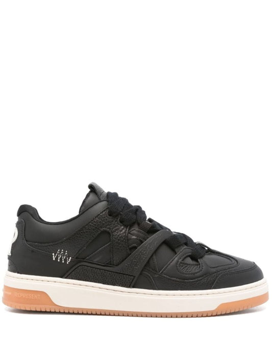 Bully Sneakers