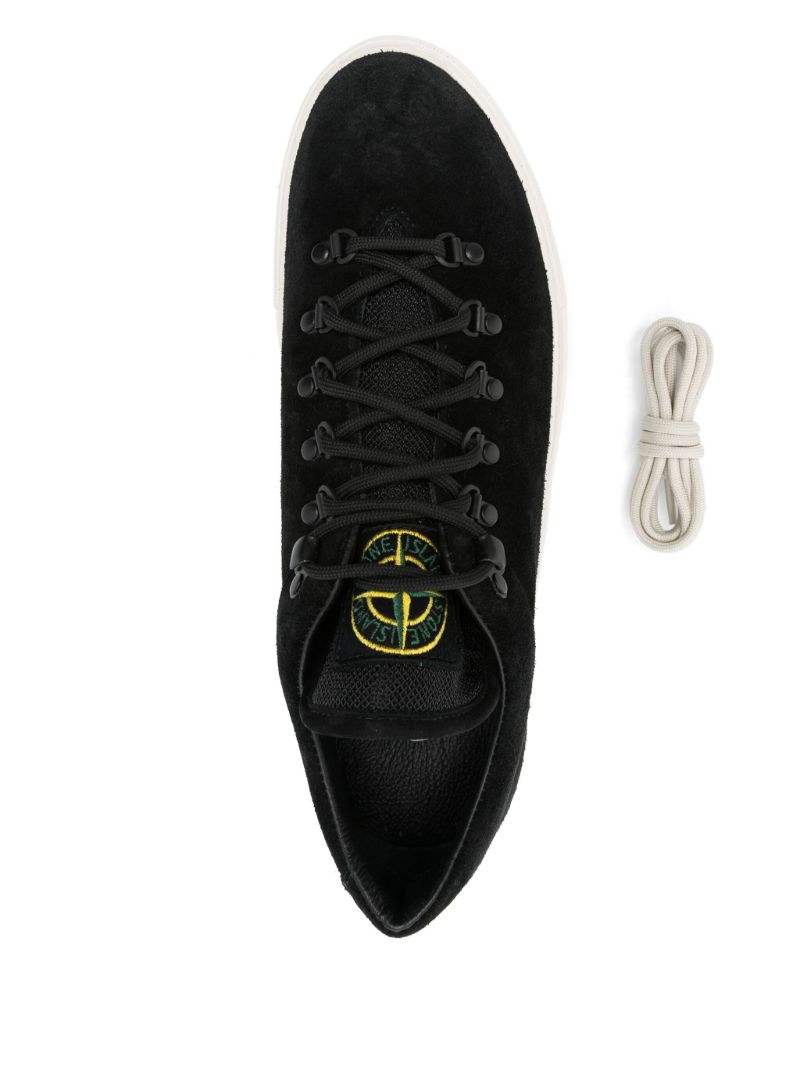 Compass-patch Sneakers