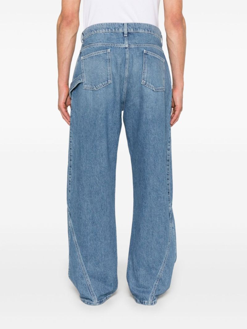 Twisted Jeans