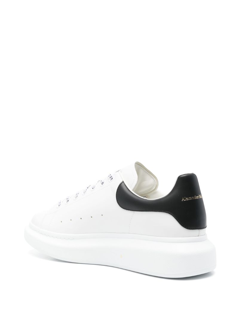 Larry Sneakers